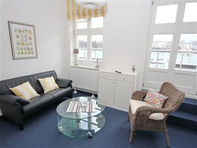 Ferienhaus - 3 Personen -  - Vorderreihe 29 a - 23570 - Lübeck-Travemünde