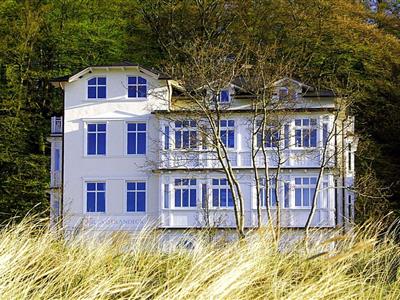 Ferienhaus - 4 Personen -  - Strandpromenade - 18609 - Binz (Ostseebad)